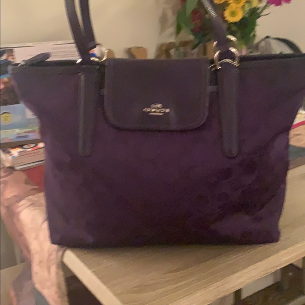 Signature purple medium sized Coach shoulder bag
